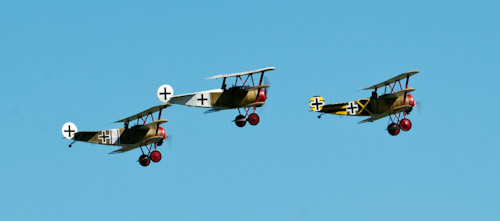 Fokker formation